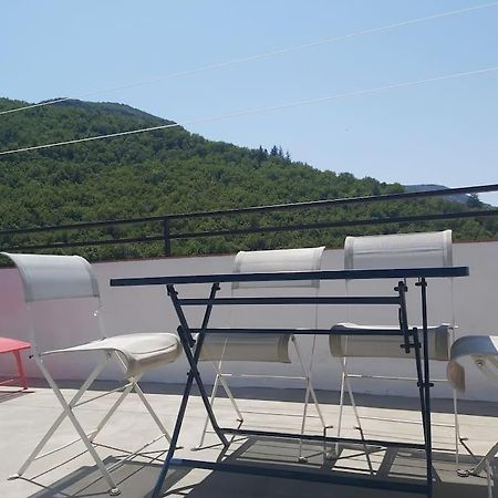 Superbe appartement au cœur des cévennes Avèze Exterior foto